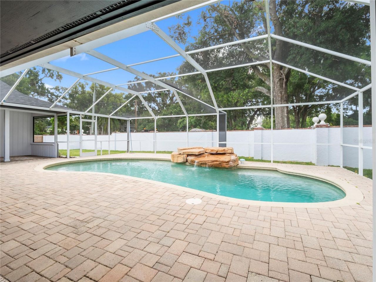 15901 Dover Cliffe Drive, Lutz, FL 33548 Photo