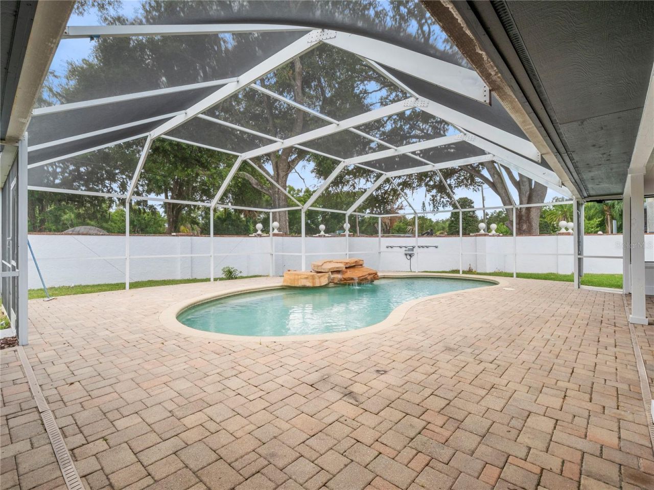 15901 Dover Cliffe Drive, Lutz, FL 33548 Photo