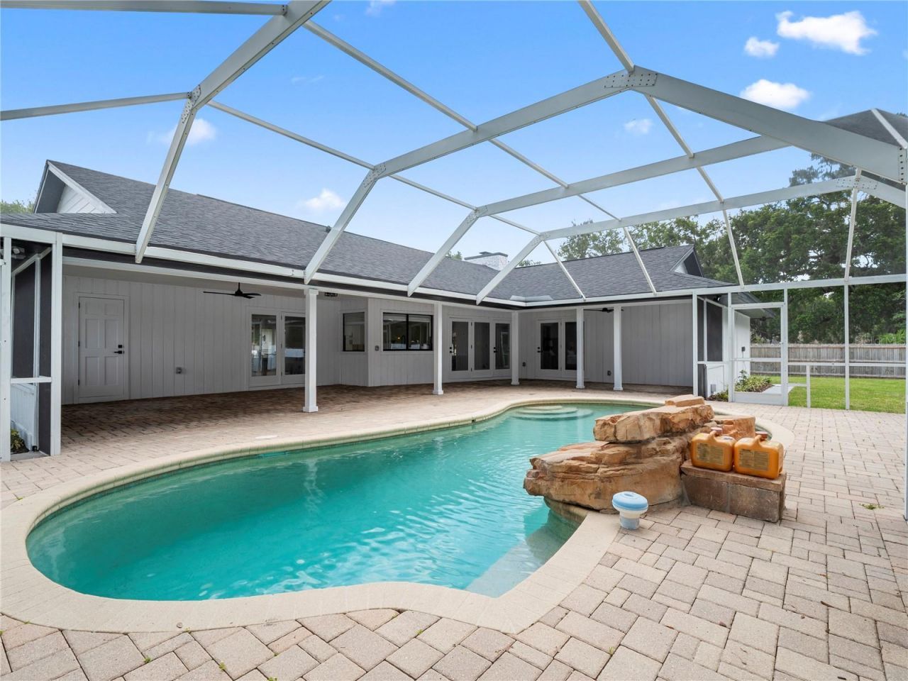 15901 Dover Cliffe Drive, Lutz, FL 33548 Photo
