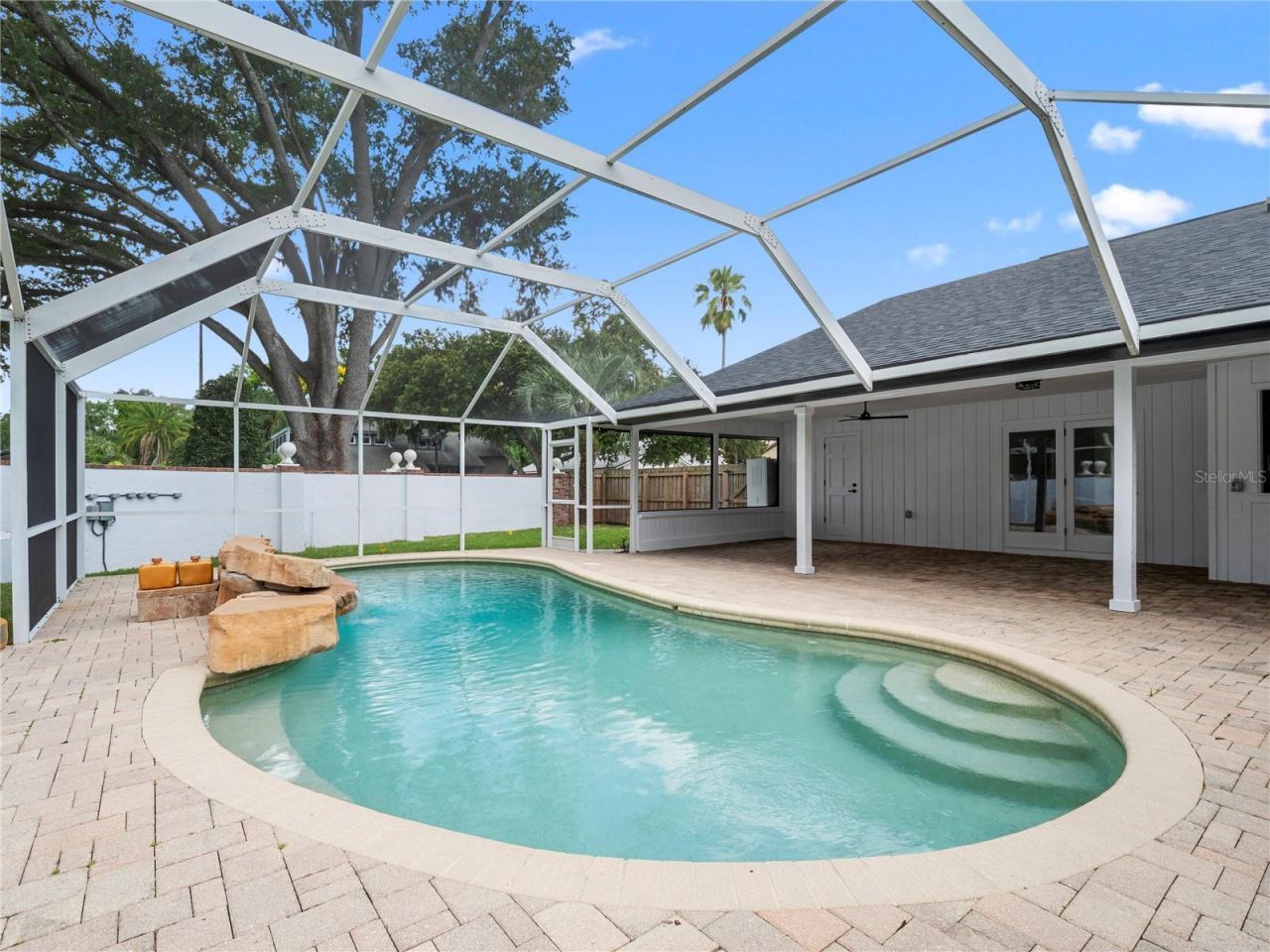 15901 Dover Cliffe Drive, Lutz, FL 33548 Photo