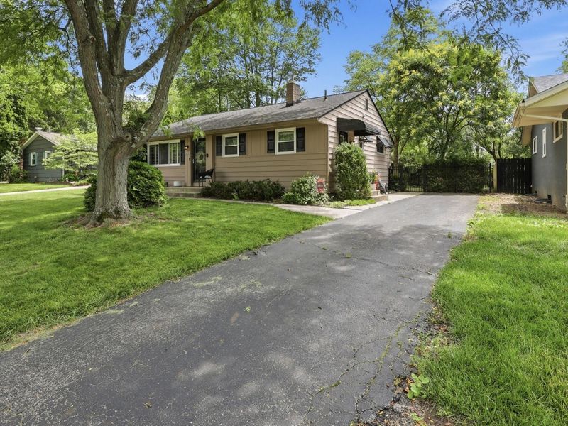 361 E Stafford Avenue , Columbus, OH 43085 Photo 3