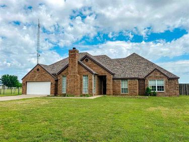 374 SE Willow Lane, Lawton, OK 73501