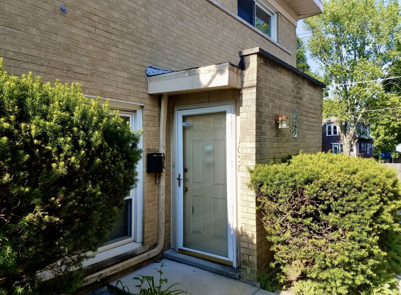 1056 Des Plaines Avenue, Forest Park, IL 60130 Main Photo