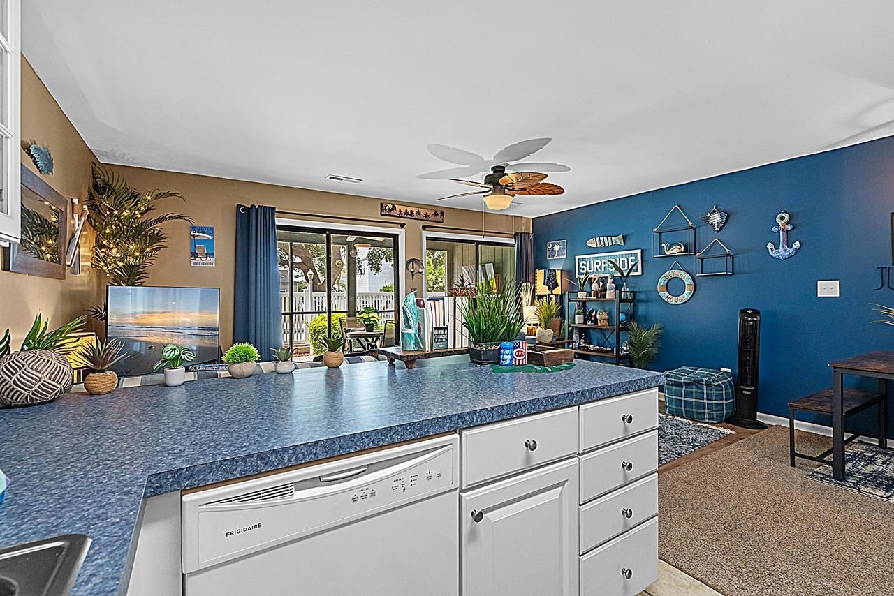 1851 Colony Dr. Photo 13
