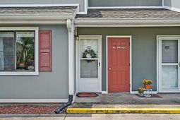 1851 Colony Dr. photo 4