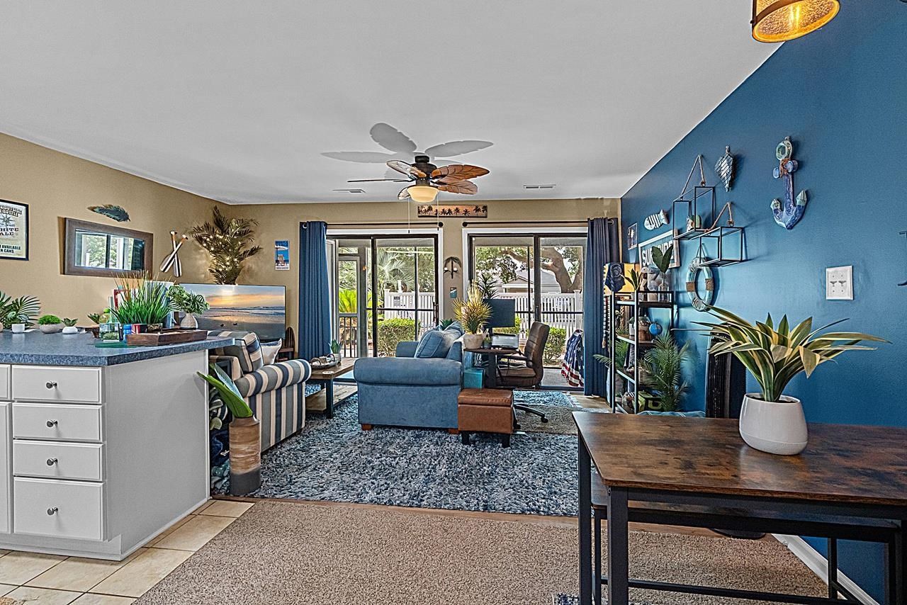 1851 Colony Dr. Photo 6