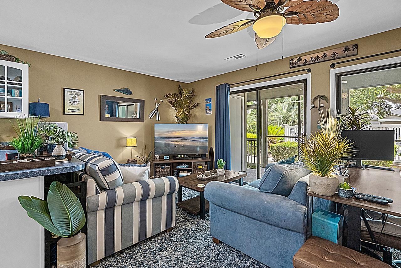 1851 Colony Dr. Photo 8