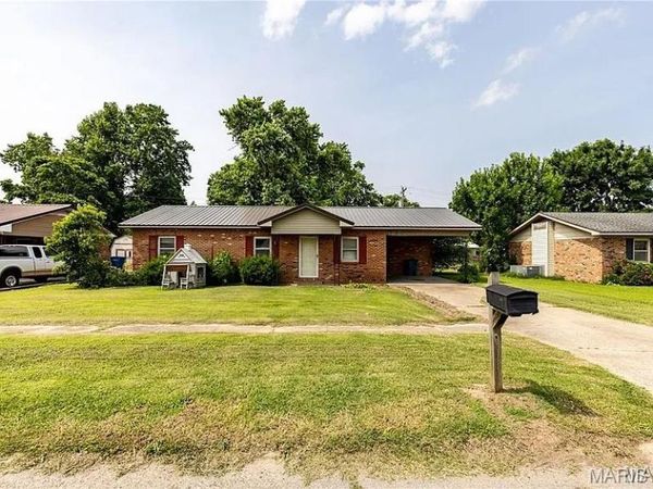 141 Saint Catherine, New Madrid, MO 63869