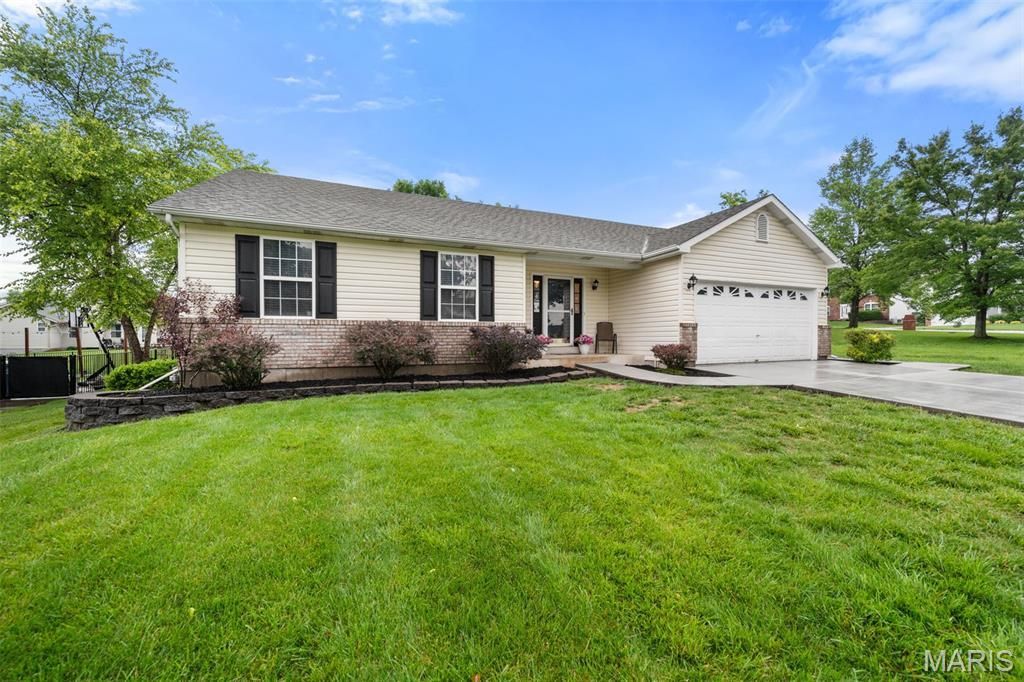 7228 Picasso Drive, Dardenne Prairie, MO 63368 Main Photo