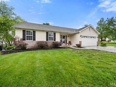 7228 Picasso Drive, Dardenne Prairie, MO 63368