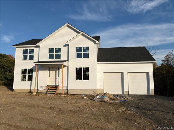 82 Winters Lane, Middletown, NY 10940