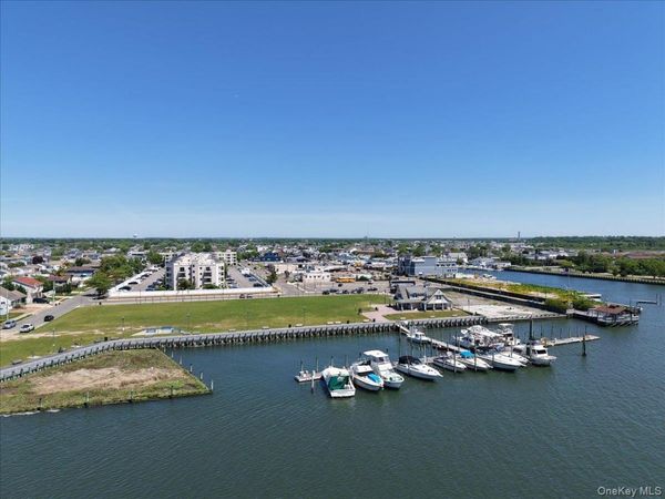 725 Miller Avenue , Unit 218, Freeport, NY 11520
