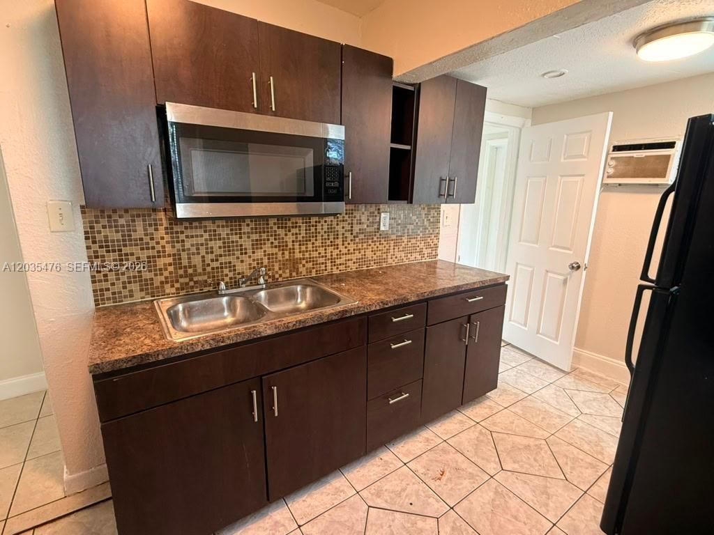 61 NE 59th Ter , Miami, FL 33137 Photo