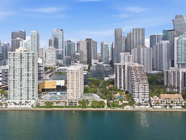 520 SE Brickell Key Dr , Unit A1615, Miami, FL 33131