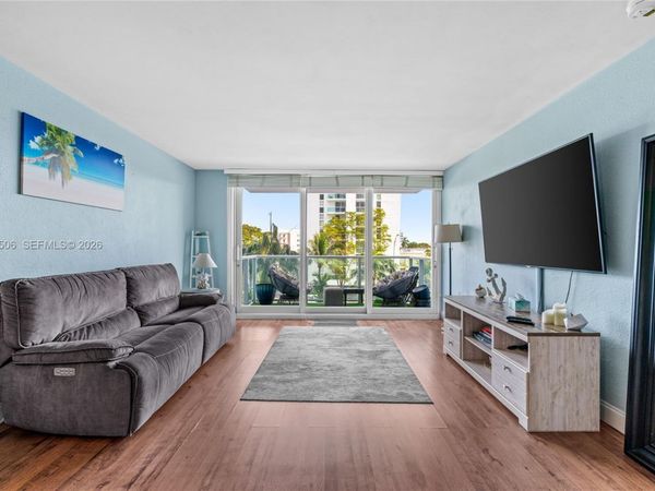 1000 West Ave , Unit 308, Miami Beach, FL 33139