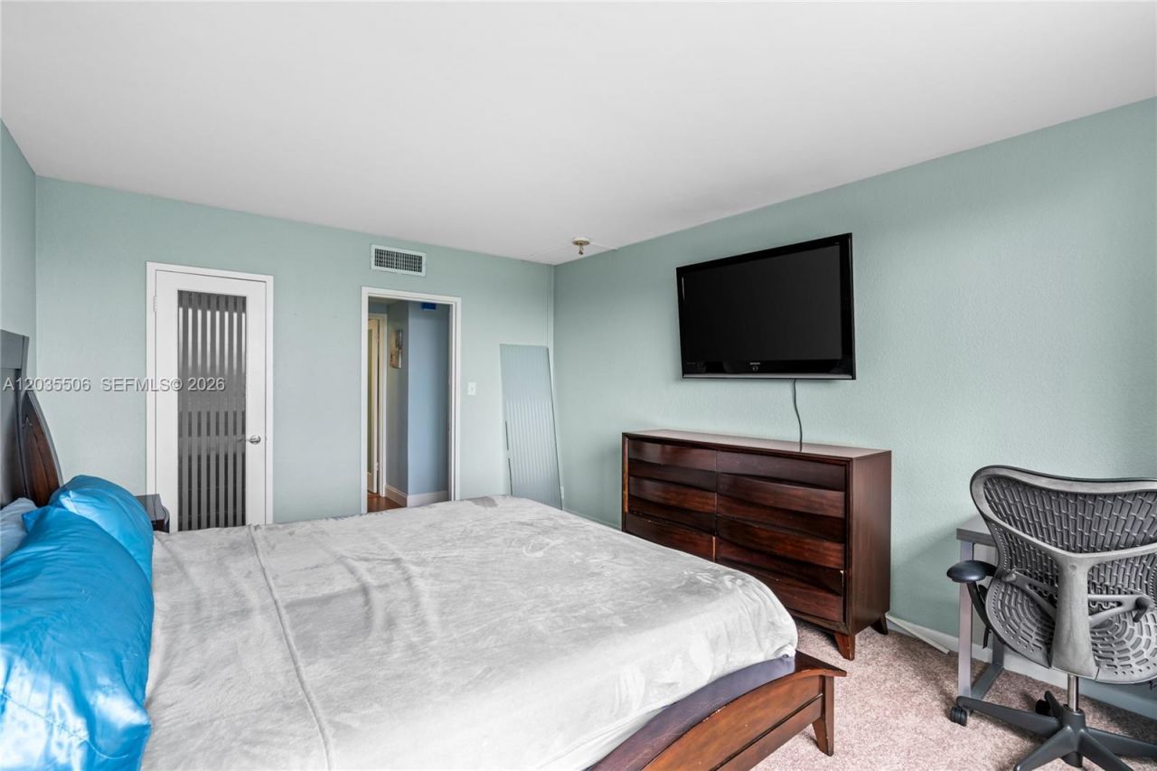1000 West Ave , Unit 308, Miami Beach, FL 33139 Photo