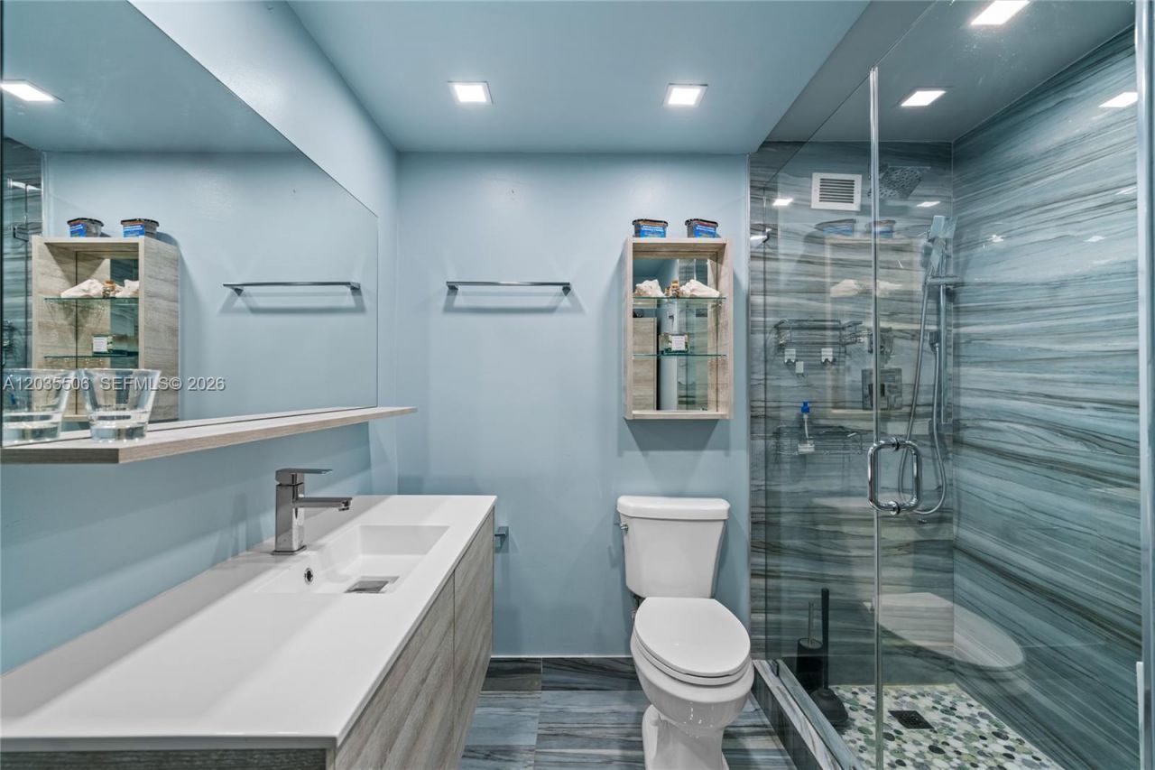1000 West Ave , Unit 308, Miami Beach, FL 33139 Photo