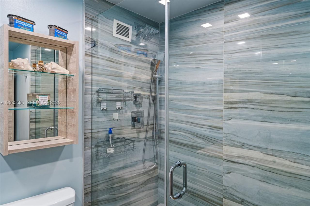 1000 West Ave , Unit 308, Miami Beach, FL 33139 Photo