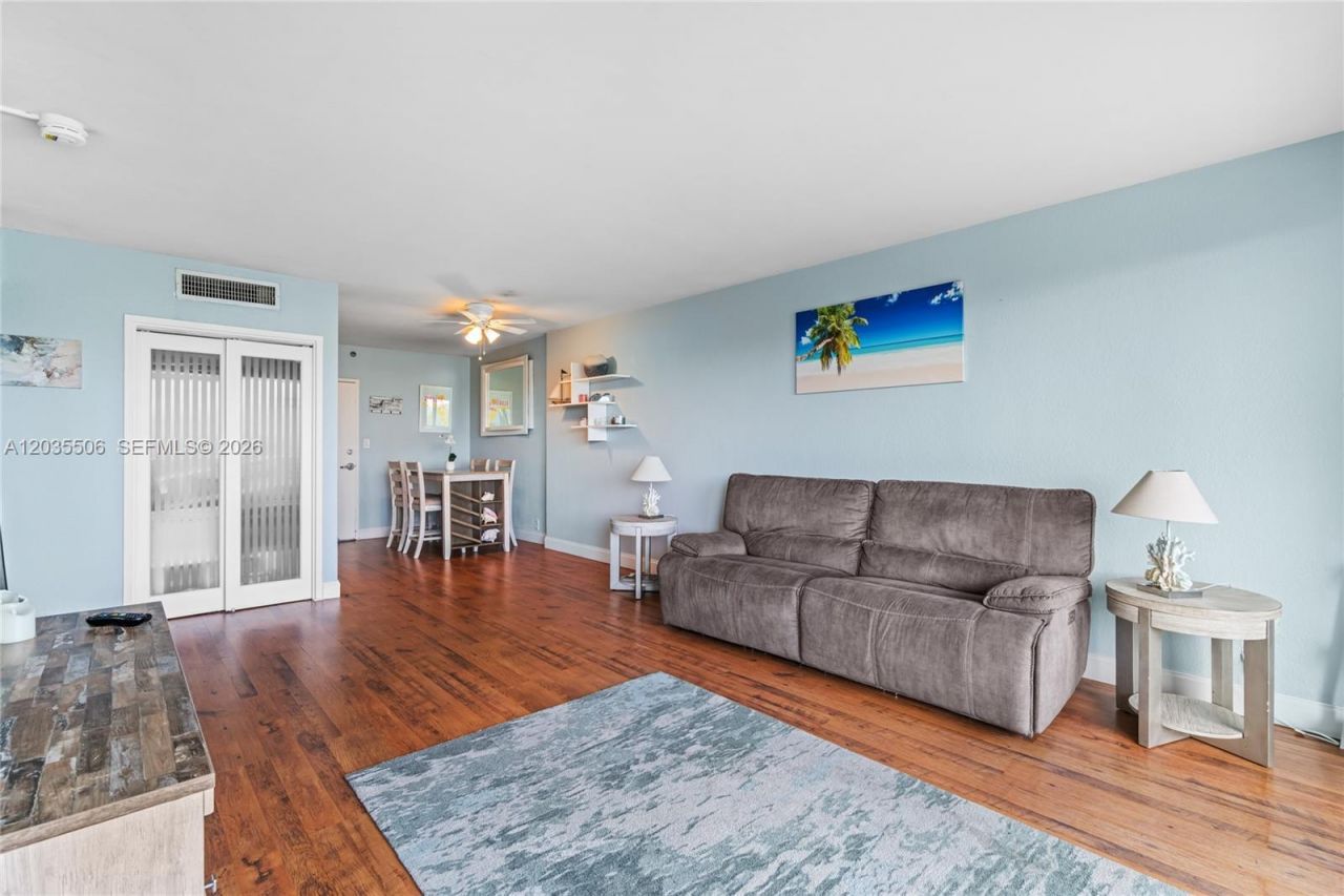 1000 West Ave , Unit 308, Miami Beach, FL 33139 Photo
