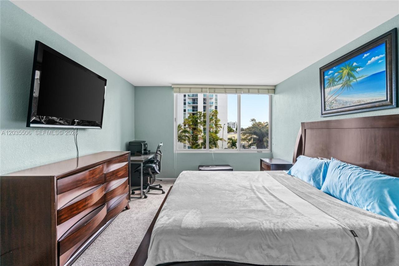 1000 West Ave , Unit 308, Miami Beach, FL 33139 Photo