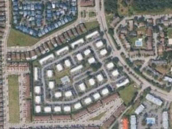 486 NE 210th Cir Ter , Unit 204-29, Miami, FL 33179