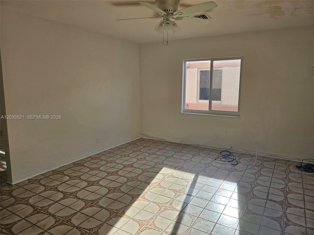 709 NE 4th Ct , Unit 6, Hallandale Beach, FL 33009 Photo