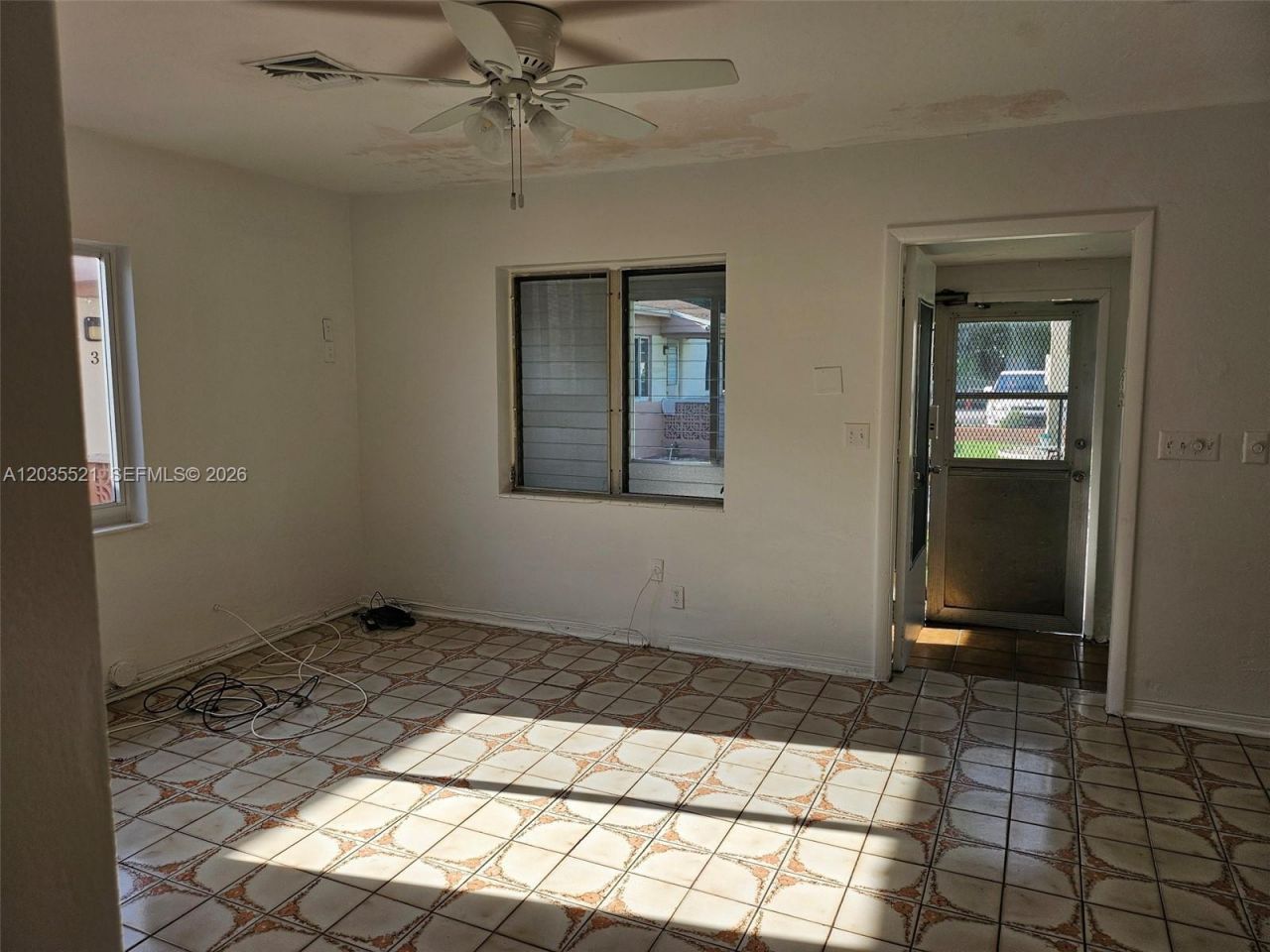 709 NE 4th Ct , Unit 6, Hallandale Beach, FL 33009 Photo