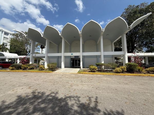 492 NW 165th Street Rd , Unit 412, Miami, FL 33169