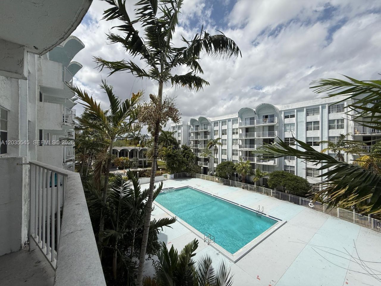 492 NW 165th Street Rd , Unit 412, Miami, FL 33169 Photo