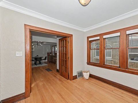 Main Photo