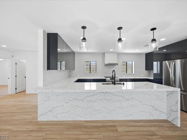 701 Canosa Avenue , Las Vegas, NV 89104