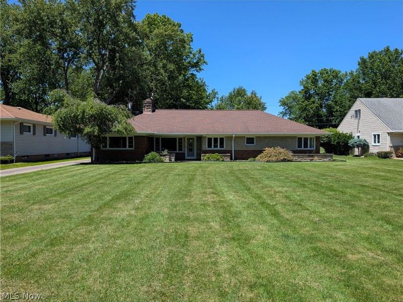6986 Big Creek Parkway, Middleburg Heights, OH 44130 Photo 1