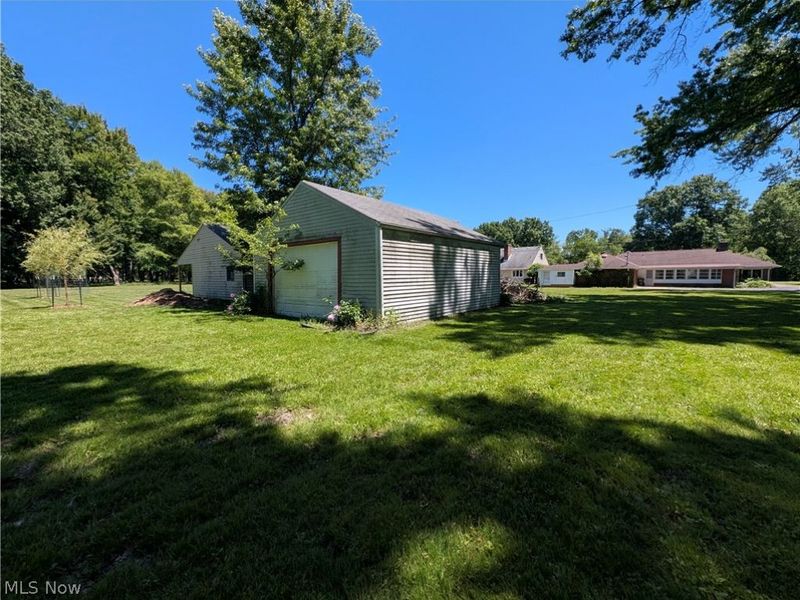 6986 Big Creek Parkway, Middleburg Heights, OH 44130 Photo 10
