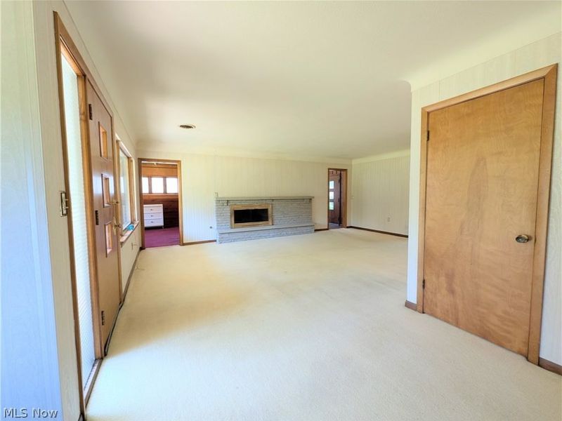6986 Big Creek Parkway, Middleburg Heights, OH 44130 Photo 13