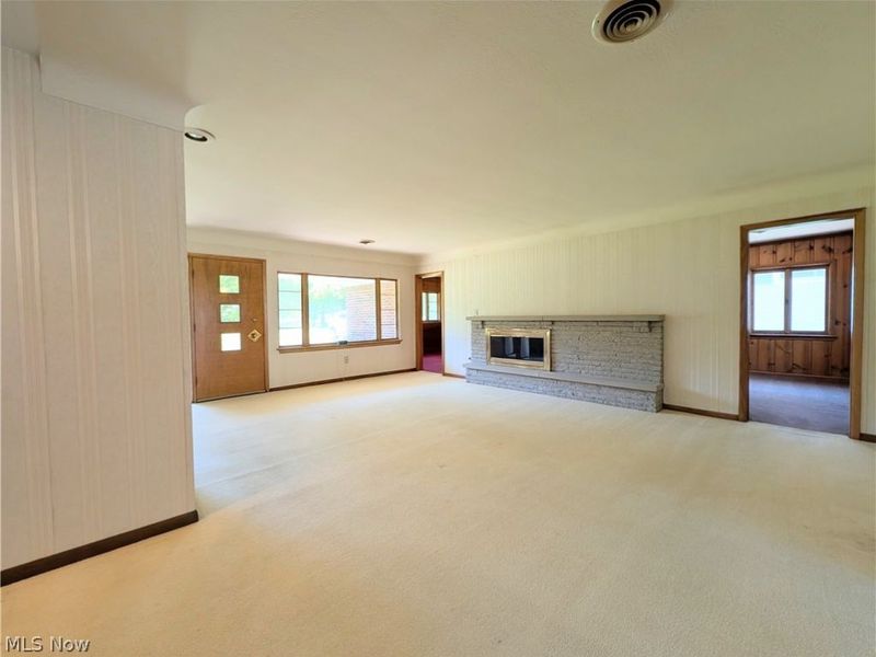 6986 Big Creek Parkway, Middleburg Heights, OH 44130 Photo 15