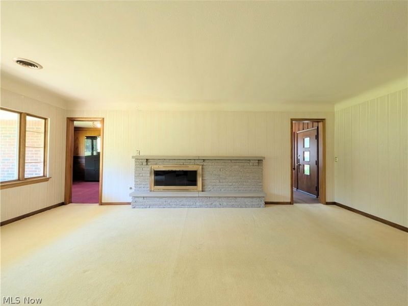 6986 Big Creek Parkway, Middleburg Heights, OH 44130 Photo 16