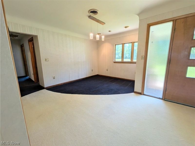 6986 Big Creek Parkway, Middleburg Heights, OH 44130 Photo 18
