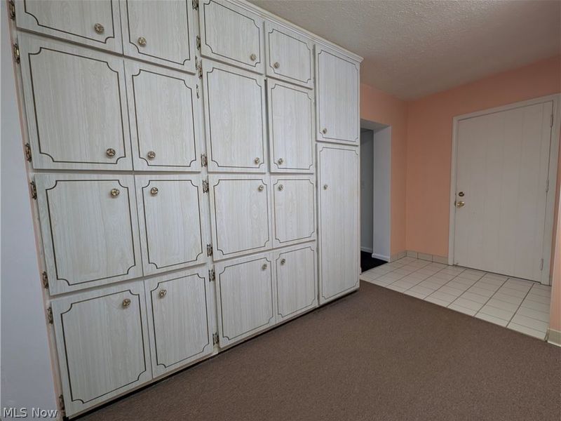 6986 Big Creek Parkway, Middleburg Heights, OH 44130 Photo 25
