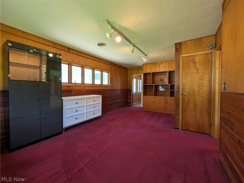 6986 Big Creek Parkway, Middleburg Heights, OH 44130 Photo 33