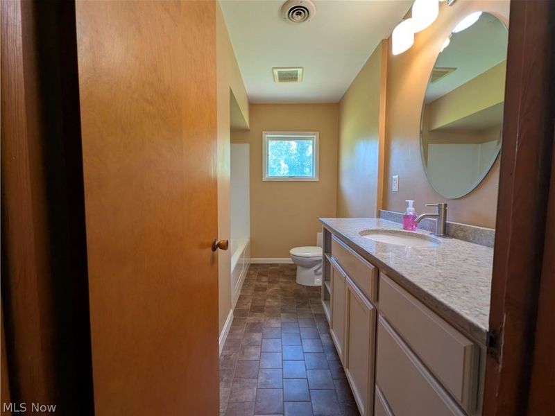 6986 Big Creek Parkway, Middleburg Heights, OH 44130 Photo 35