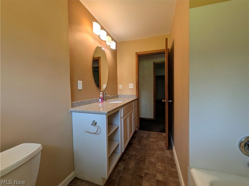 6986 Big Creek Parkway, Middleburg Heights, OH 44130 Photo 37