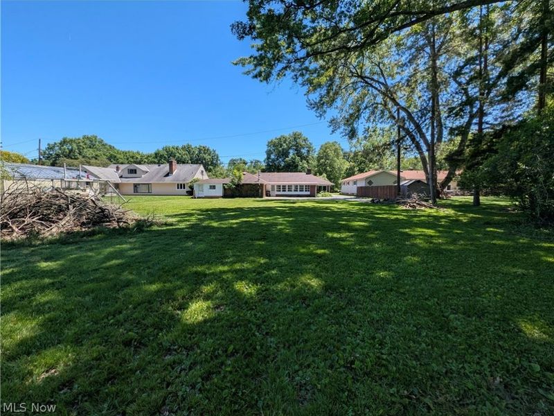 6986 Big Creek Parkway, Middleburg Heights, OH 44130 Photo 9