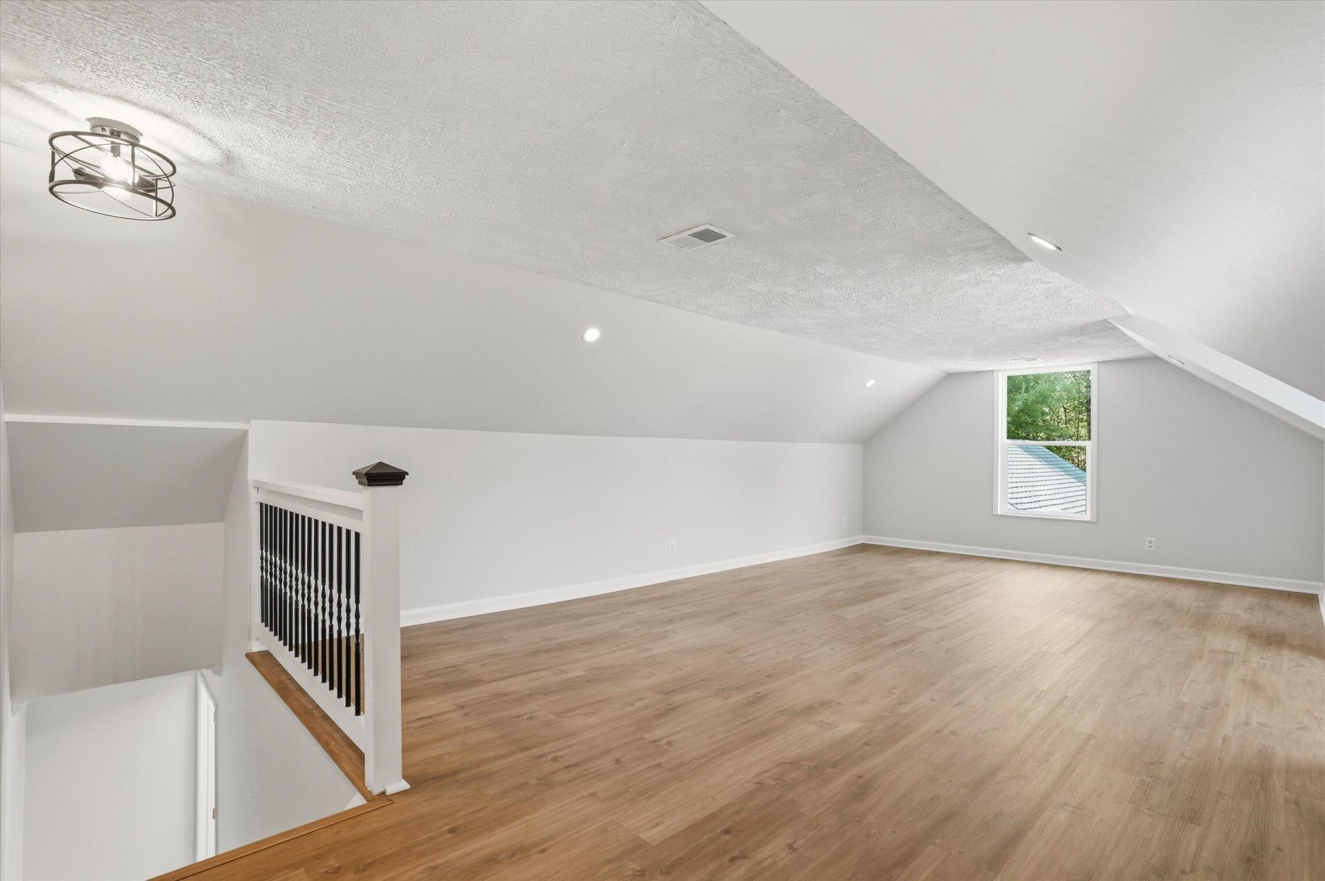 442 Sun Valley Lane Photo 32