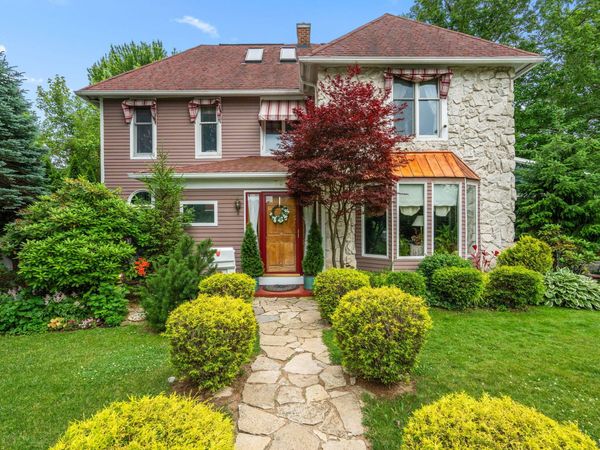 702 Indiana Avenue , Valparaiso, IN 46383