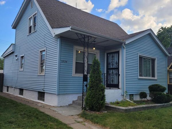 2734 Cleveland Street , Hammond, IN 46323