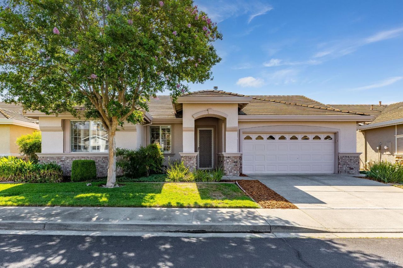 155 Bounty Lane, Vacaville, CA 95687 Main Photo