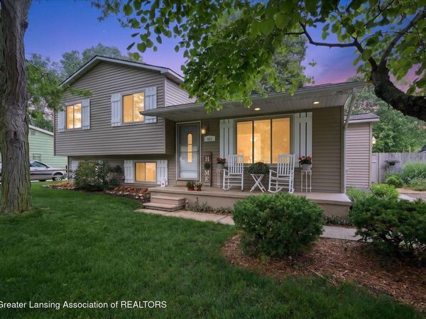 421 White Oak Drive, Perry, MI 48872