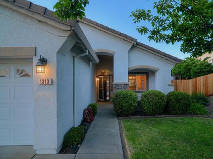 1313 Kerslake Cir, Folsom, CA 95630 Photo