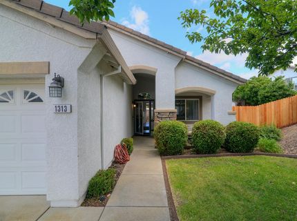 1313 Kerslake Cir, Folsom, CA 95630 Photo