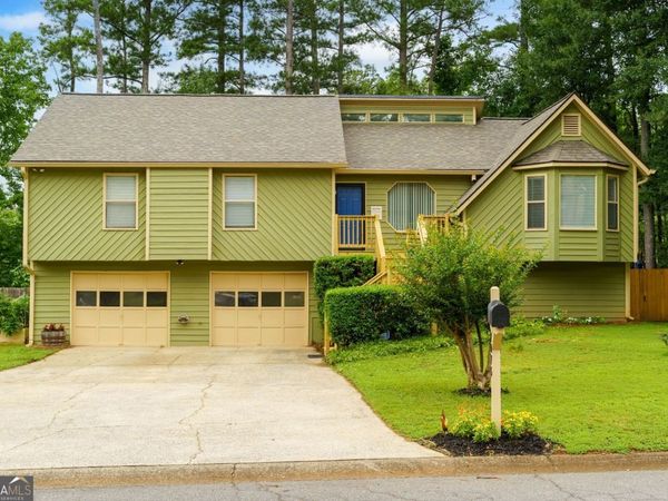 2075 Arrowhead Trail, Marietta, GA 30062